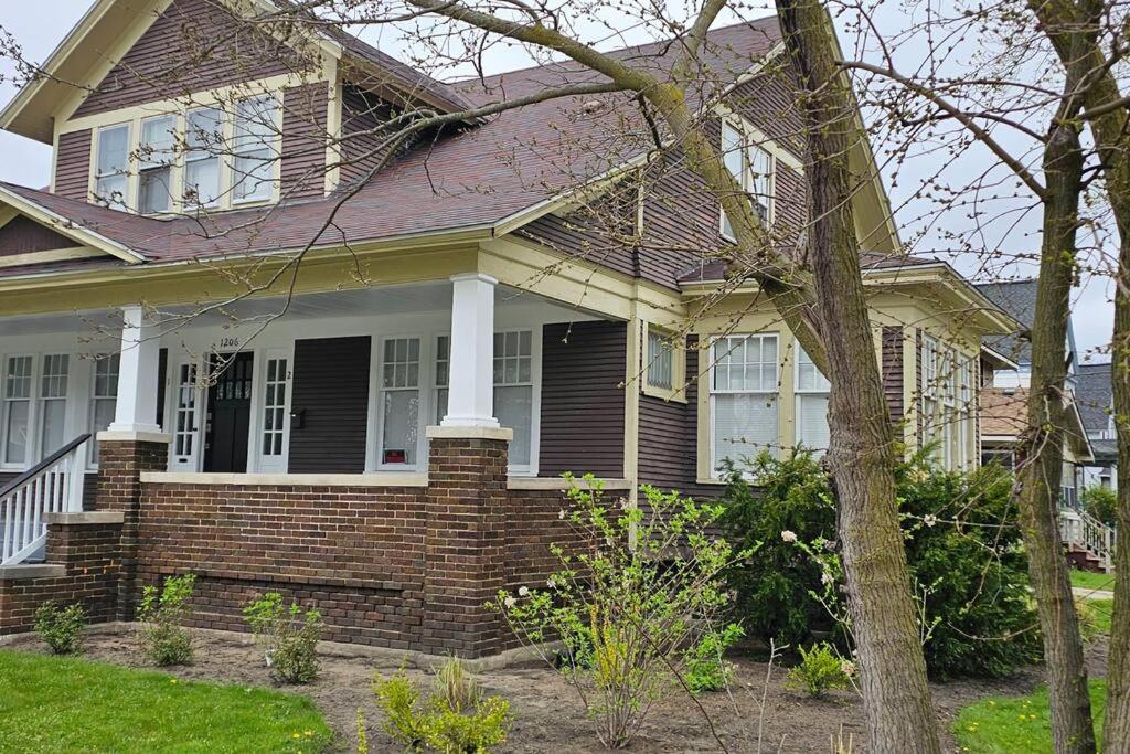 Terrace House Lägenhet Muskegon Exteriör bild